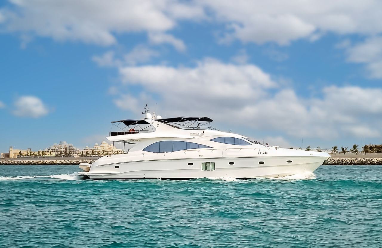 yacht brokers dubai